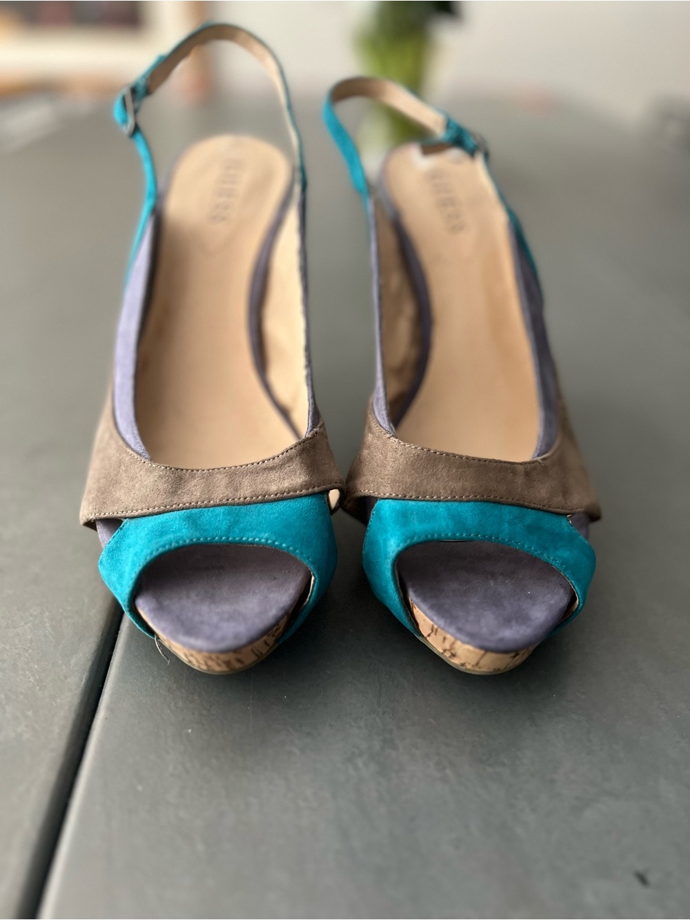 GUESS Teal Gray Colorblock Slingback Platform Heels Women’s Size 10